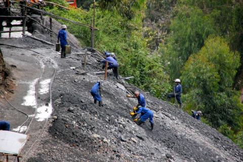 Tungsten surface mining in Rwanda